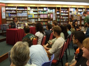 MPH Signing, Mid Valley